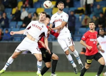 Trabzonspor öldü öldü dirildi