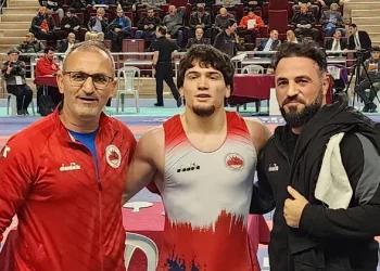 Büyükşehir güreş takımından iki derece
