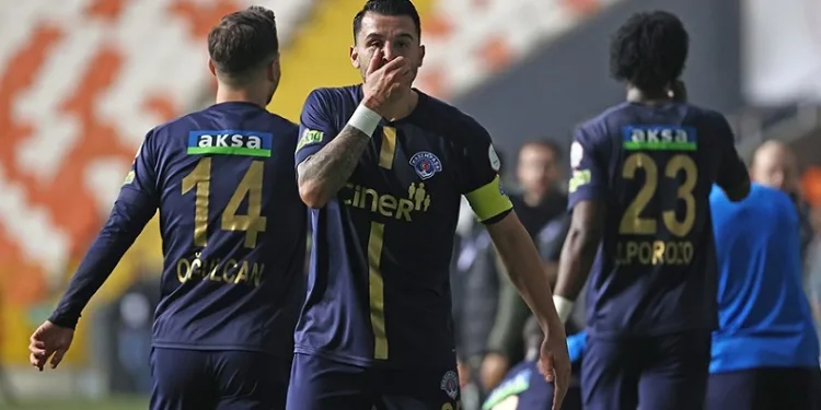 Kasımpaşa dolu dizgin