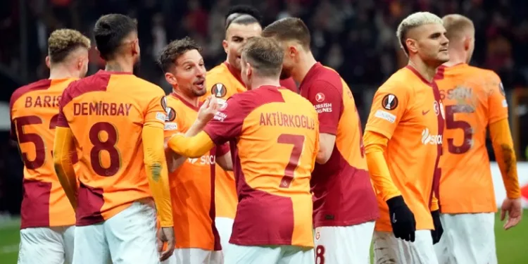 Galatasaray, Sparta Prag karşısında avantajı kaptı