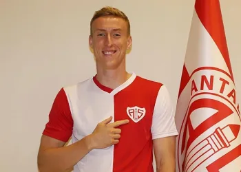 Adam Buksa’nın gözü İstanbul’da