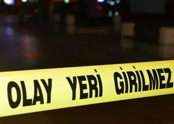 Yaşlı adam evinin önünde ölü bulundu