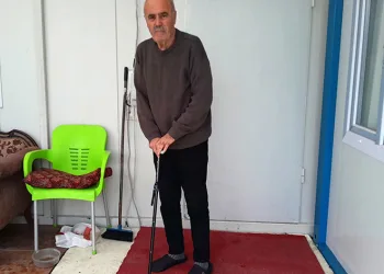 3 kişinin verdiği suyla hayatta kaldı