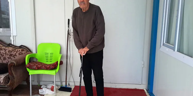 3 kişinin verdiği suyla hayatta kaldı