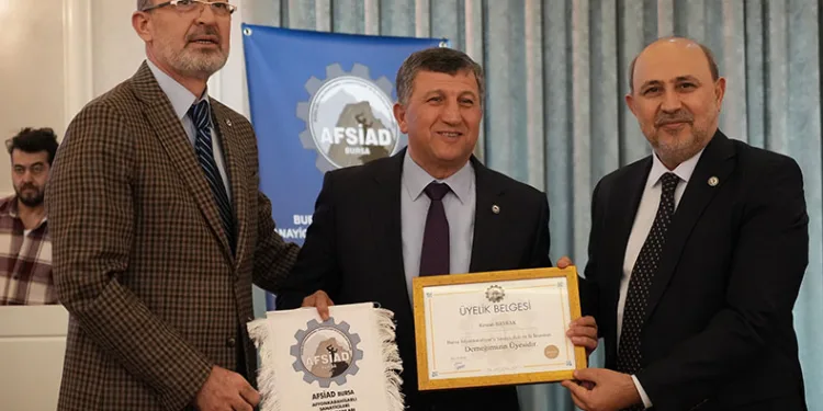 AFSİAD’ın ilk üyeleri rozetlerini taktı