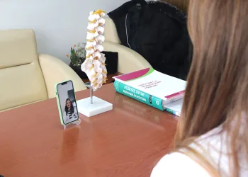 Üç gün enkaz altında kaldı