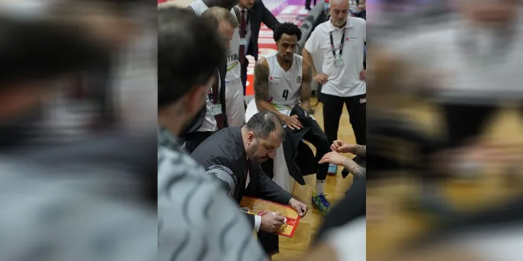 Aliağa Petkimspor, evinde kazanmaya devam ediyor