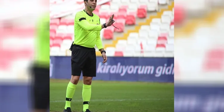 Beşiktaş – Konyaspor maçının VAR’ı Mustafa Öğretmenoğlu