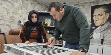 Vali Çelik sporcularla bir araya geldi