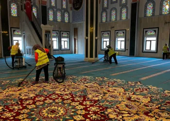 Camilerde Ramazan temizliği