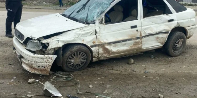 Kontrolden çıkan otomobil takla attı