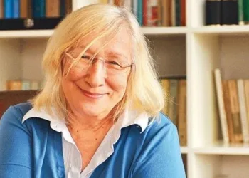 Yazar Alev Alatlı hayatını kaybetti
