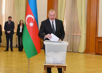 Cumhurbaşkanı Aliyev, oyunu Hankendi’de kullandı