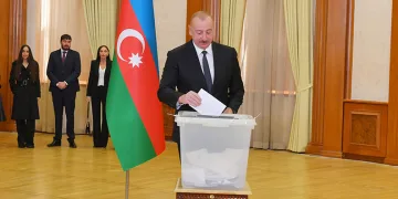 Cumhurbaşkanı Aliyev, oyunu Hankendi’de kullandı