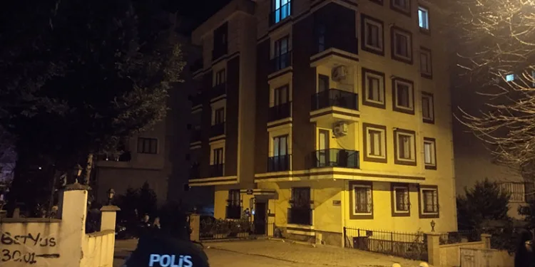 Rehine krizi: Annesi ve erkek kardeşini rehin aldı