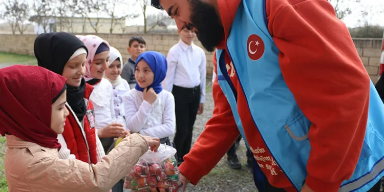 TDV’den Azerbaycan’da yaşayan Ahıska Türkleri’ne yardım eli