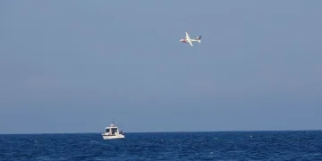 22 göçmenin hayatını kaybettiği bot faciasında arama çalışmaları sürüyor