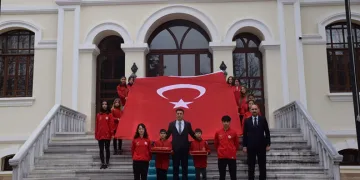 Çanakkale’den yola çıkan kutsal emanetler Bilecik’e ulaştı