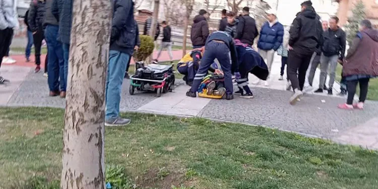 17 yaşındaki gençlerin kavgası kanlı bitti