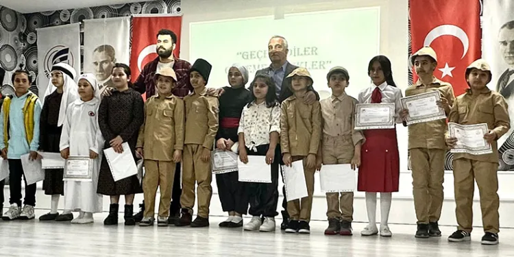 Çanakkale ruhunu sahneye taşıdılar