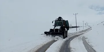 Bitlis’te 45 köy yolu ulaşıma kapandı