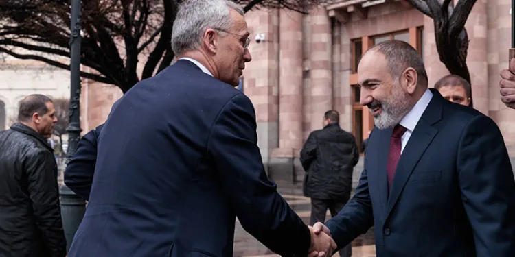 “Ermenistan ve Azerbaycan savaşın ardından kalıcı bir barışa ulaşma fırsatına sahip”