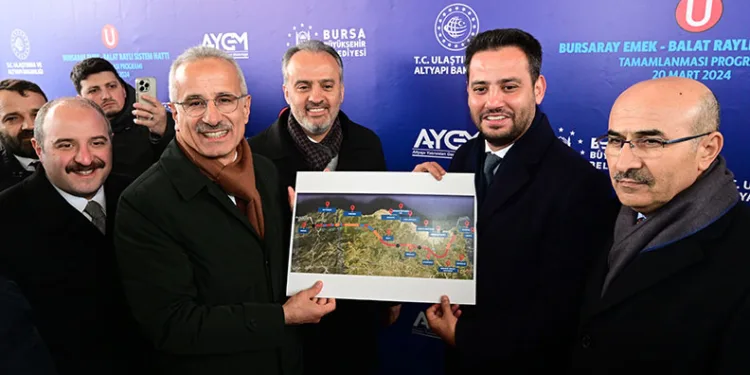 Bakan Uraloğlu’ndan Dinçer’e destek sözü