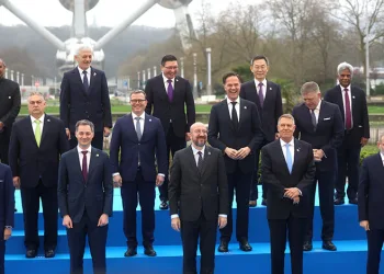 Fidan, Nükleer Enerji Zirvesi aile fotoğrafı çekimine katıldı