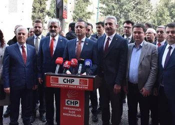 Özel’den ekonomi eleştirisi: “Emekli kart” çağrısını yineledi