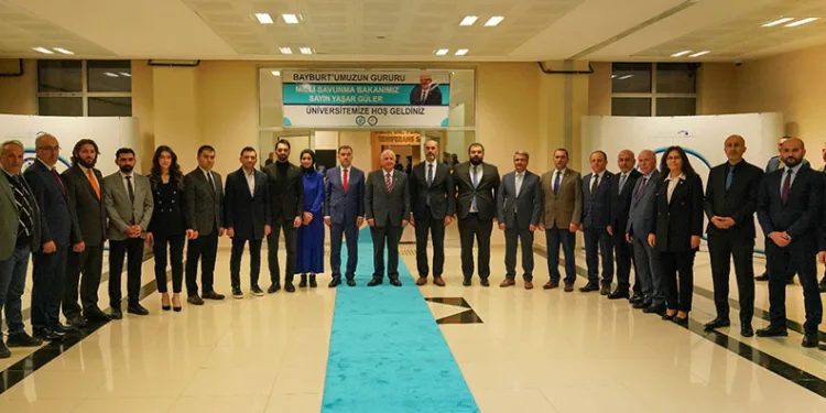 Milli Savunma Bakanı Güler, Bayburt’ta gençlerle buluştu