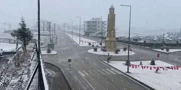 Adıyaman’ın Sincik ilçesine kış yeniden geldi