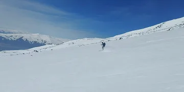 Alman dağcılar Ağrı Dağı’nda kayak yaptılar