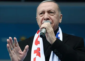 Erdoğan: Türk siyasetini kirletmeye kimsenin hakkı yok