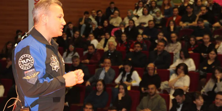 “Zor imkanlarla geleceğe yatırım yapan devletimize minnettarım”