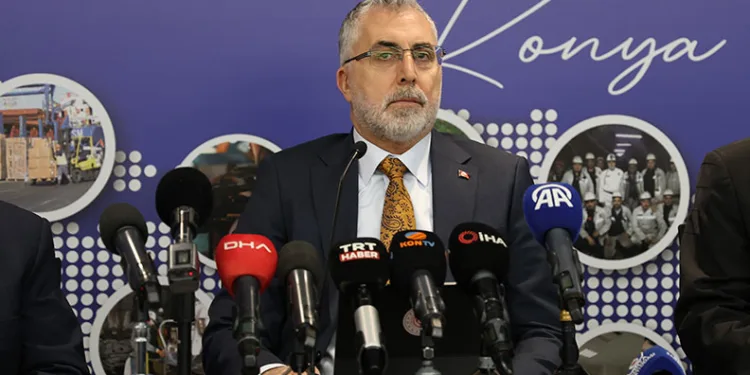 “Bu yüzyılı emeğin, üretimin, çalışmanın yüzyılı yapacağız”