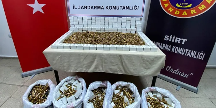 Siirt’te bir araçta 15 bin mermi ele geçirildi: 5 tutuklama