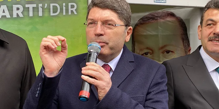 Bakan Tunç’tan muhalefete “darbe” eleştirisi