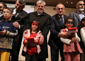 TDV, yetim çocuklarla iftar sofrasında