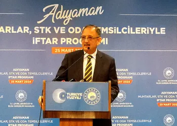 “Bin şantiyede 110 bin kişilik orduyla çalışıyoruz”