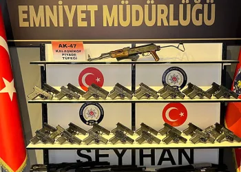 Adana’da ruhsatsız silah yakalatan 9 kişi tutuklandı
