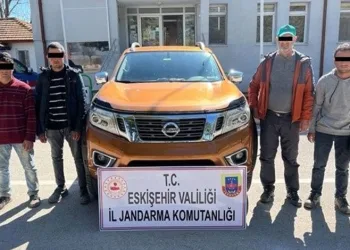 Jandarma ekiplerinin kontrollerinde yabancı uyruklu 3 göçmen yakalandı