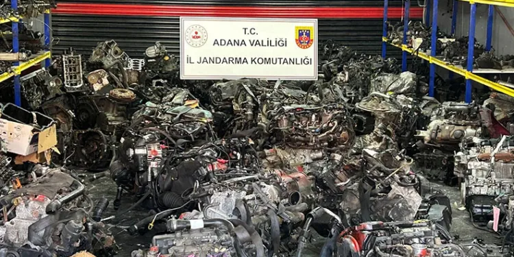 Adana’da 96 kaçak otomobil motoru ele geçirildi