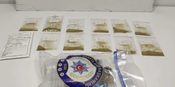 Şüpheli araçta 11 paket uyuşturucu ele geçirildi
