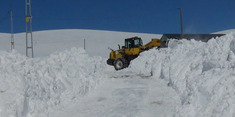 Kars’ta 29 köy yolu ulaşıma kapandı