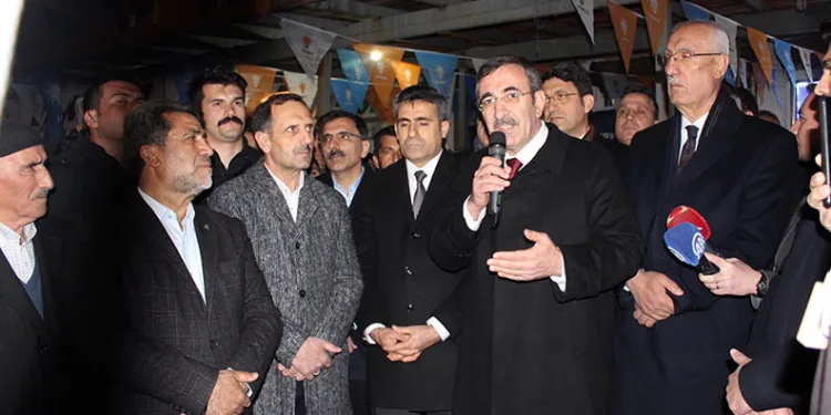 “Yılsonuna kadar 200 bin konutu teslim edeceğiz”
