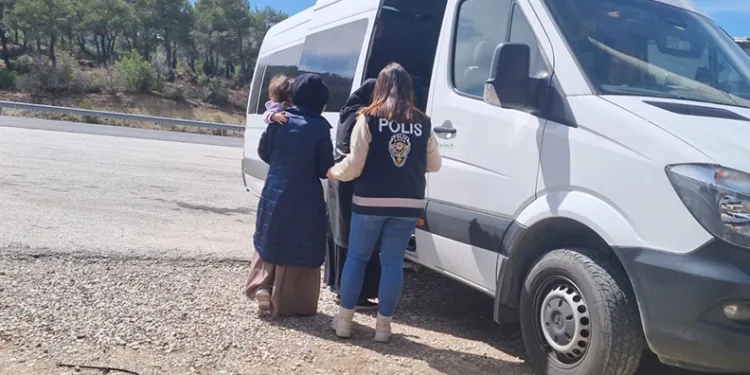 9 düzensiz göçmen sınır dışı edilecek