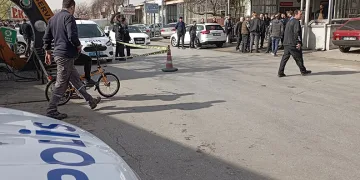 Komşuların trafik kavgası kanlı bitti