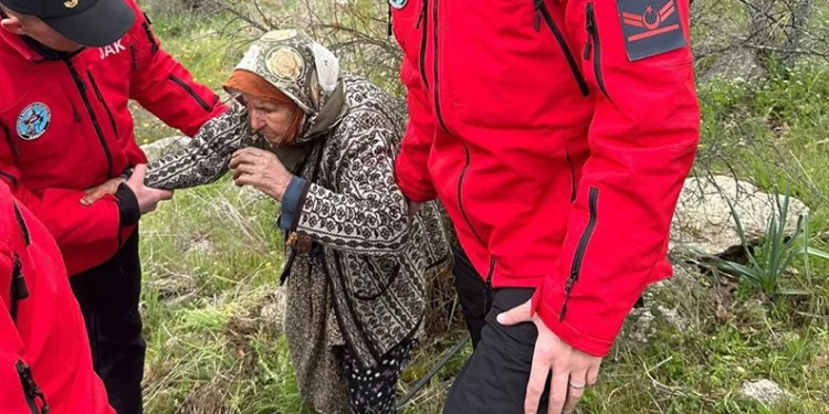 Kaybolan 78 yaşındaki alzhiemer hastası kadın dere yatağında bulundu