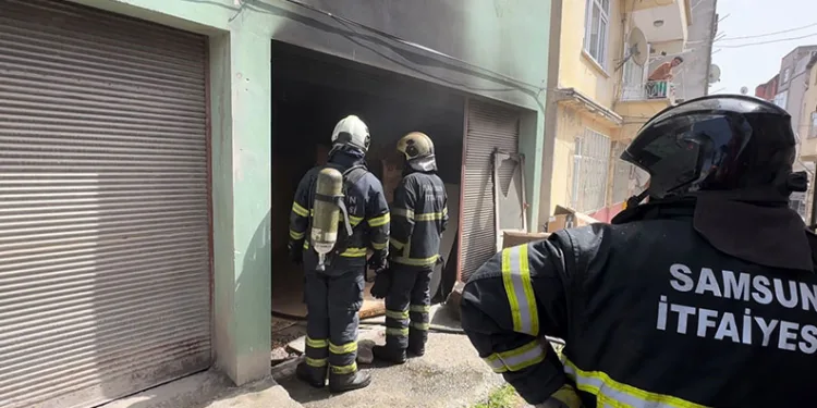 Samsun’da depo yangını