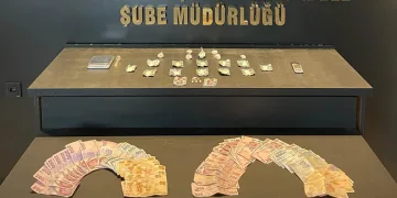 Afyonkarahisar’da torbacı operasyonu: 3 gözaltı